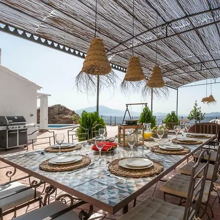 Villa With Views And Private Pool Near Malaga.