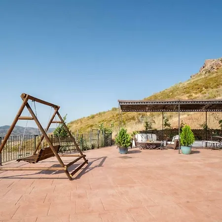 Villa With Views And Private Pool Near Malaga. Colmenar